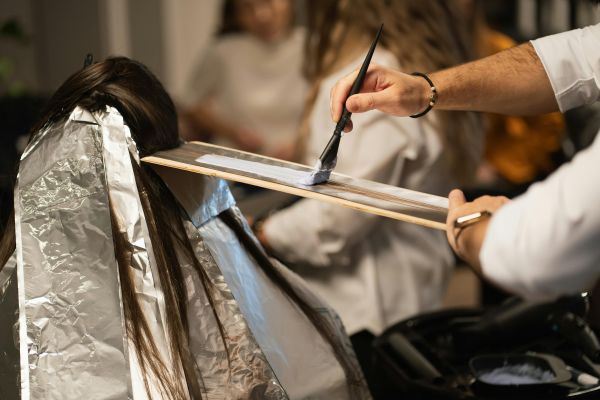 Transformez votre look avec un coloriste à Annecy !